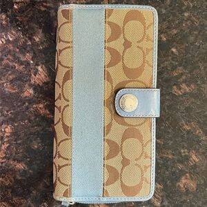 Coach wallet